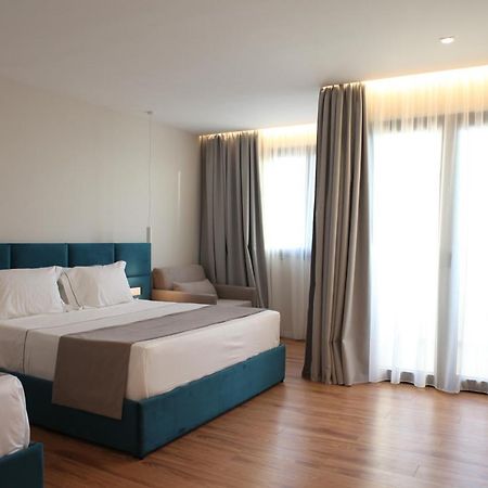 Volmar Hotel Дуррес Екстер'єр фото